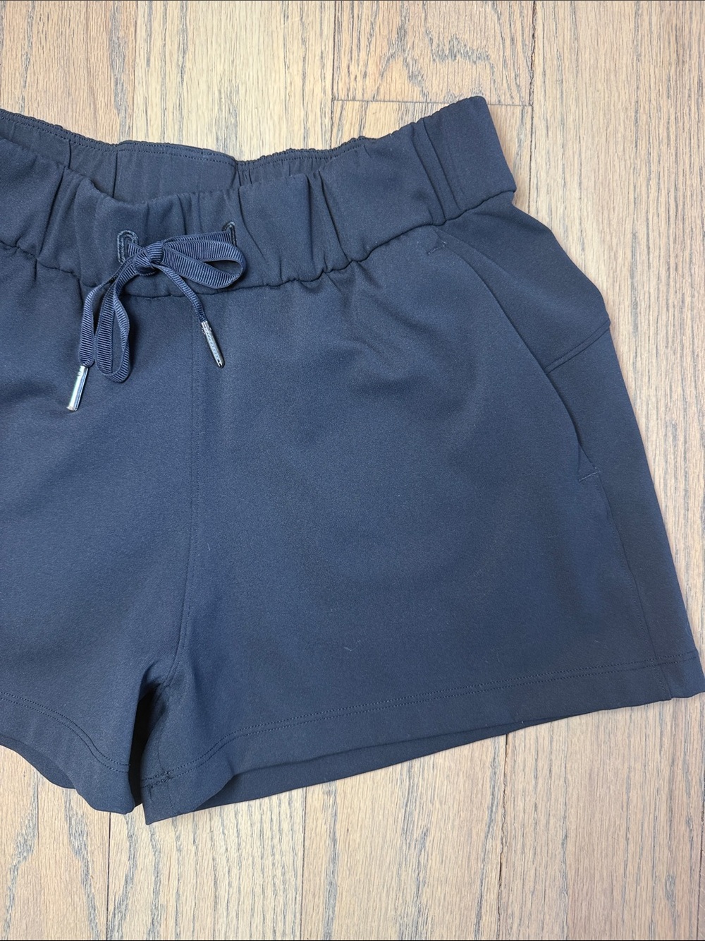 Lululemon On The Fly Short *2.5” Black Elastic-Waist Active Shorts Size 4 - Picture 7 of 13